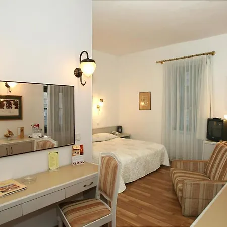 Senator Haz Отель 3*