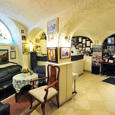 Senator Haz 3* Эгер