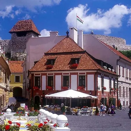 Senator Haz Отель Эгер