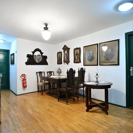 酒店 Senator Haz 3*