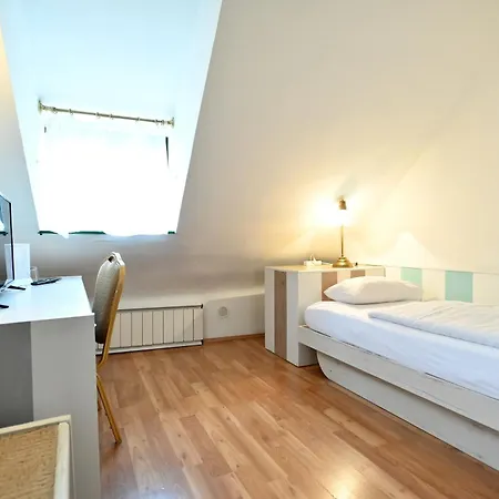 Senator Haz 酒店 埃格尔