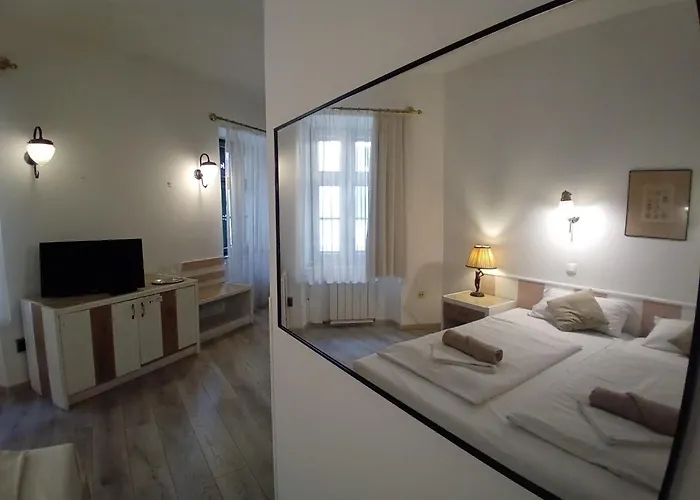 Senator Haz Hotell 3*