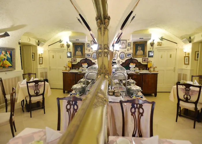 Senator Haz Otel Eğri